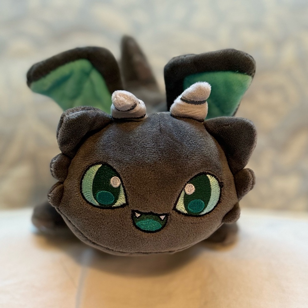 RARE HTF Aphmau MeeMeows Gray/Black Dragon Cat! NEW with box Litter 2